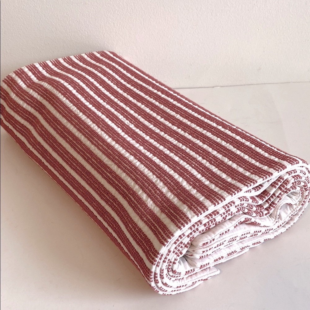 Williams Sonoma Red and White Striped Placemats Set of 6